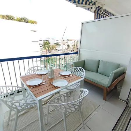 Apartment Palm Parking, Clim, Wifi 2' A Pieds *